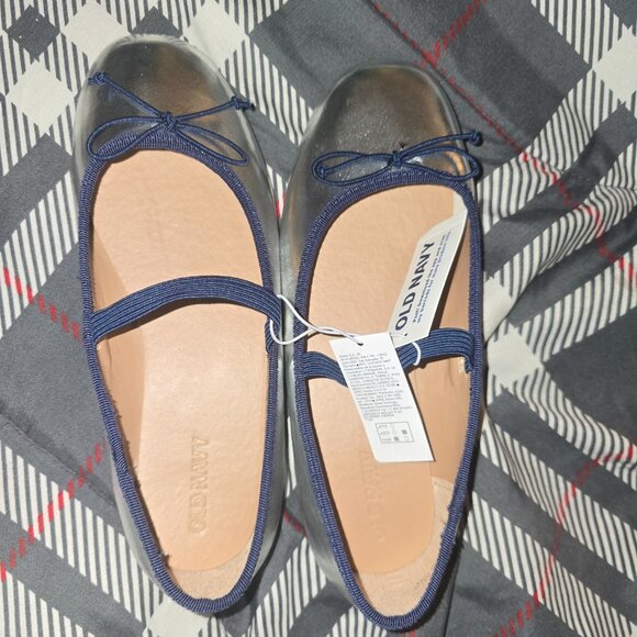 Old Navy Shiny Metallic Ballet Flats for Girls - Picture 5 of 8